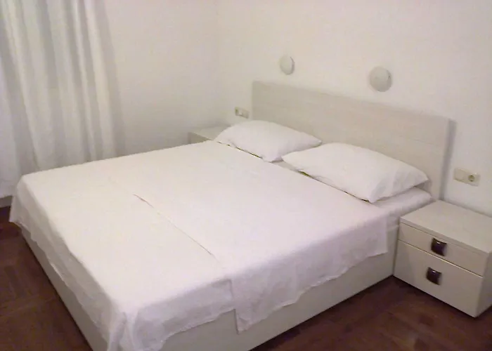 In Okrug Gornji 6167 *