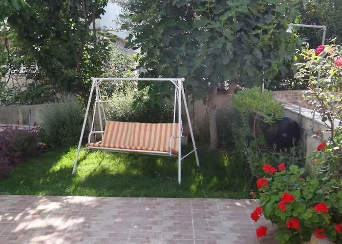 In Okrug Gornji 6167 Apartment